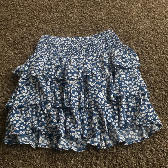 Kori, size small, blue with flower print - Picture 2 of 4